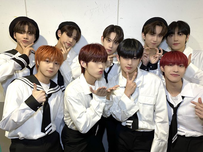 YOUNITEFrance's tweet photo. [TWITTER - 080123] [#YOUNITE]

C'était un rêve YOUNITE 1st FANMEETING AU JAPON 'WINTER BLOSSOM' ❣️
Notre cœur est plein grâce à l'amour que les YOUNIZ nous a envoyé 🥹🤍
Merci beaucoup 🫶🏻

#YOUNITE #유나이트
#WINTER_BLOSSOM
#브랜뉴뮤직 #BRANDNEWMUSIC
Cr : @YOUNITE_offcl https://t.co/oe0y0tjirU
