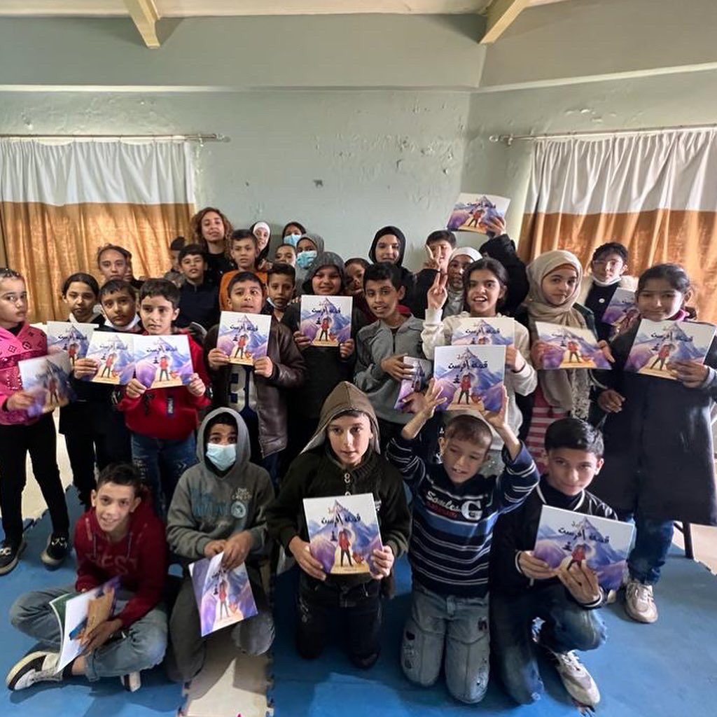 Borderlessngo's tweet photo. Meet the incredible @mountaingipsy , Tima Deryan, the first Lebanese woman who climbed the summit of Everest, and one of Borderless Board Members. 
Tima empowered 120 beneficiaries through her book reading sessions "Curly Adventures Mount Everest". 
#letsinspire #dreambig https://t.co/lSyRZvGrmT