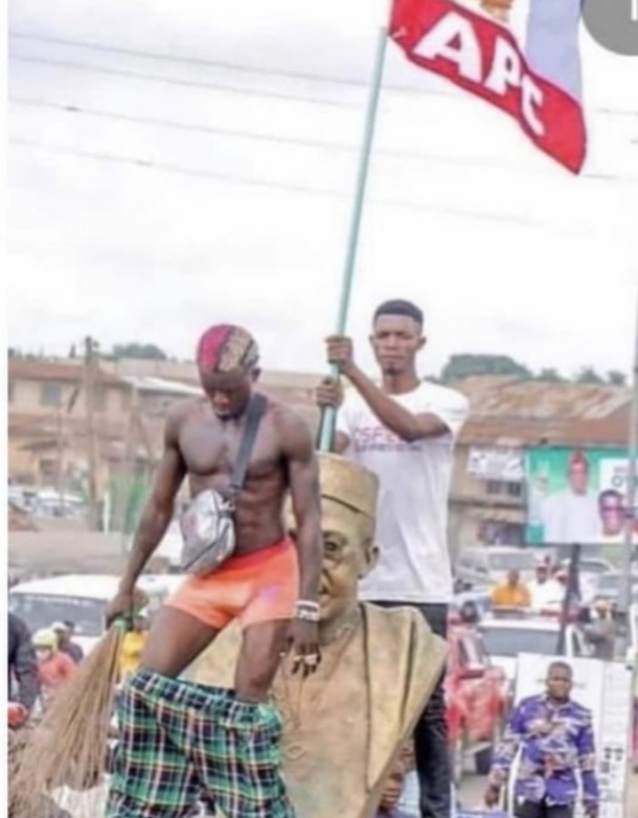 ukocarter's tweet image. One thing Tinubu supporters have in common. 

Don't expect common sense from them.