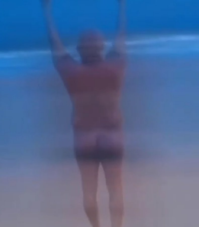 ukocarter's tweet image. One thing Tinubu supporters have in common. 

Don't expect common sense from them.