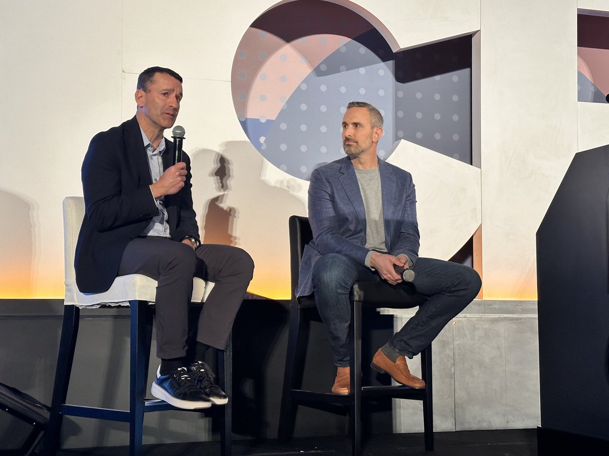 jonathanmaze's tweet photo. One of the guiding principles of Dutch Bros technology strategy is to avoid putting tech between its customers and “broistas” unless it helps the customer experience. #ICRConference $BROS https://t.co/kZUAnTRGGU