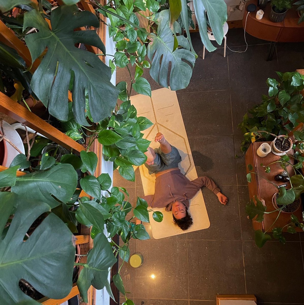 honoroakWR's tweet image. Join us on the 14th of Jan for a workshop with @jasminebadryoga that weaves together Vinyasa, Yin yoga and Qigong. £25pp honoroakwellnessrooms.com/events/2023/1/… #yoga #SE23 #vinyasayoga #yogaclasses #SELondon #yogalondon #vinyasa #mindfulness #meditation #qigong #movementismedicine