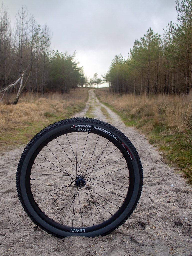 levati_cc's tweet image. Looking to elevate your XC performance? Our XC32 wheelset could be your perfect upgrade ⁠
⁠
Asymmetric Design  • Graphene and Carbon Fibre Composite • 32mm Width • 1308g⁠
⁠
Available from late January 2023⁠
⁠
#LevatiBicycleWheels #FurtherFaster⁠