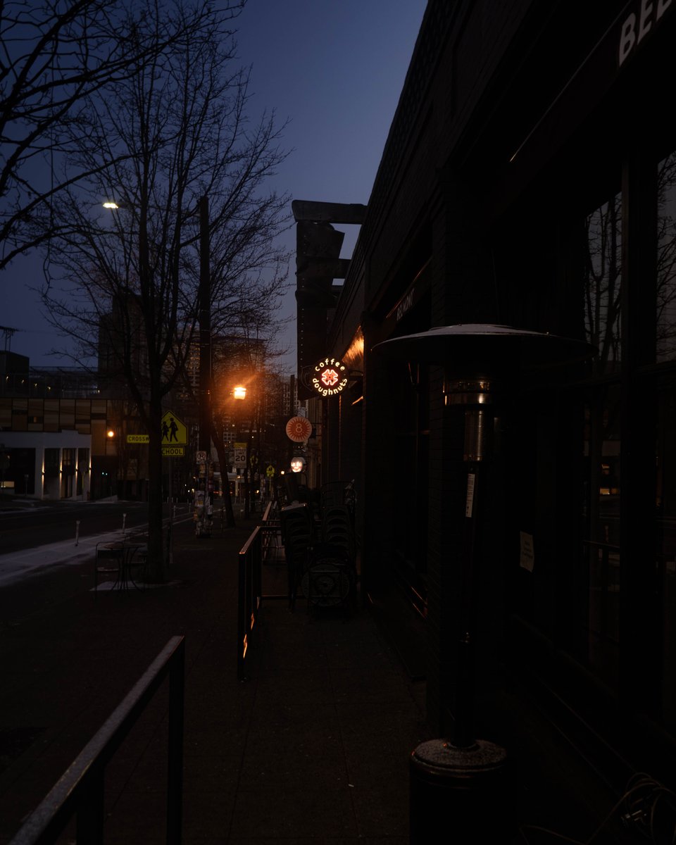 RidinTheUnknown's tweet photo. Wandering around the streets of Seattle #sony #seattle #travel #photography #travelphotography #travelgram #wanderlust #adventure #instatravel #explore #traveling #Travelholic #TravelAddict #travelmore https://t.co/SIrDptogvF