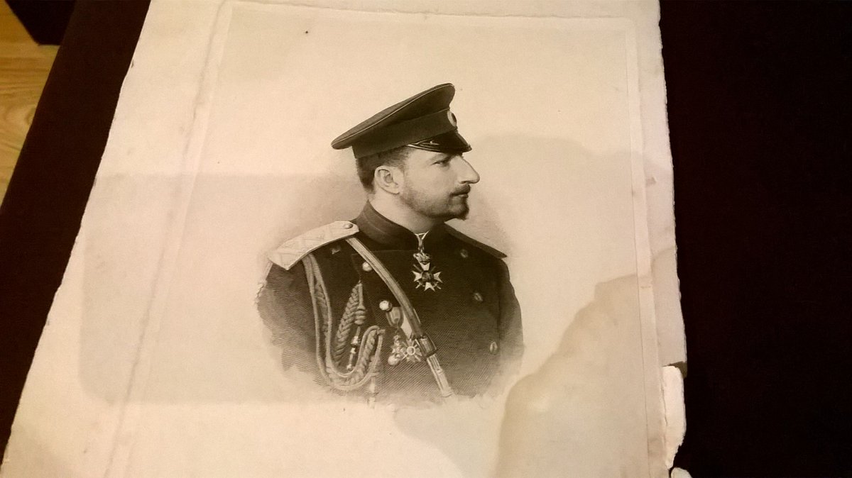 krijitski's tweet photo. Гравюра от един почти неизвестен наш художник, учил в Прага и Виена метало-гравюра, усвоил всички техники.
Е, тук не е бил приет в нито едно дружество. Естествено от завист е игнориран. Работи като скромен учител по рисуване до пенсия. 
Видях негов проект за банкнота, нямам думи https://t.co/F7DN0AfWdk