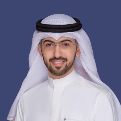 المواقف كالمعادن محككة الرجال
بالرخاء ولا الشدايد ، تبين زحولها

الشدايد تظهر قروم ذربين الفعال
والرخاء ' ياكثر منهو يدق طبولها

<a href="/Khalidmifleh/">خالد مفلح المطيري</a> ابيض وجه يابو عثمان ❤️