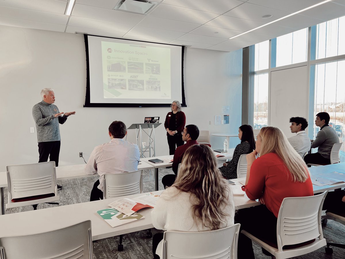 ISUResearchPark's tweet photo. We have had a great start to our morning with the Winter Workforce Immersion Experience class! Stacy Dreyer, Ellen Barrett of @JohnDeere, Rick Sanders, and Craig Rupp of @SabantoAg have highlighted the opportunities at the ISURP and success in #startups.
#WWIE #entrepreneurship https://t.co/z6jruKEMkF
