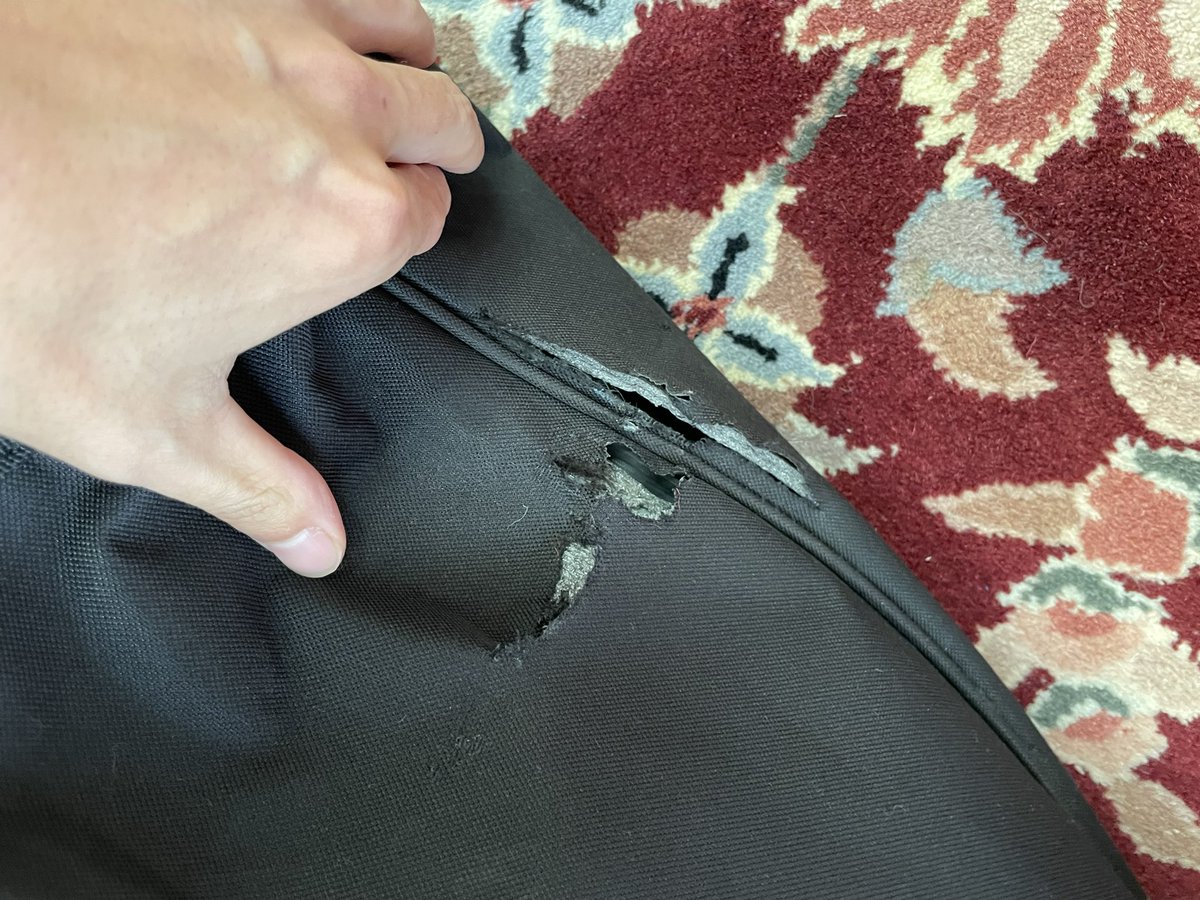 PartyinAsian's tweet photo. .@SouthwestAir I submitted a claim for damaged baggage on Christmas Eve. It’s been 2+ weeks since I submitted my claim and I still haven’t heard back. Please help asap. My snowboard and snowboard bag were completely destroyed after my SW flight. https://t.co/3Y6UsKp9RC