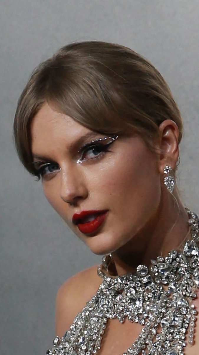 swiftlylost's tweet photo. Letras de Canciones de Taylor Swift que pegan diferente. 

Parte 2. https://t.co/QDcI4lMt8h