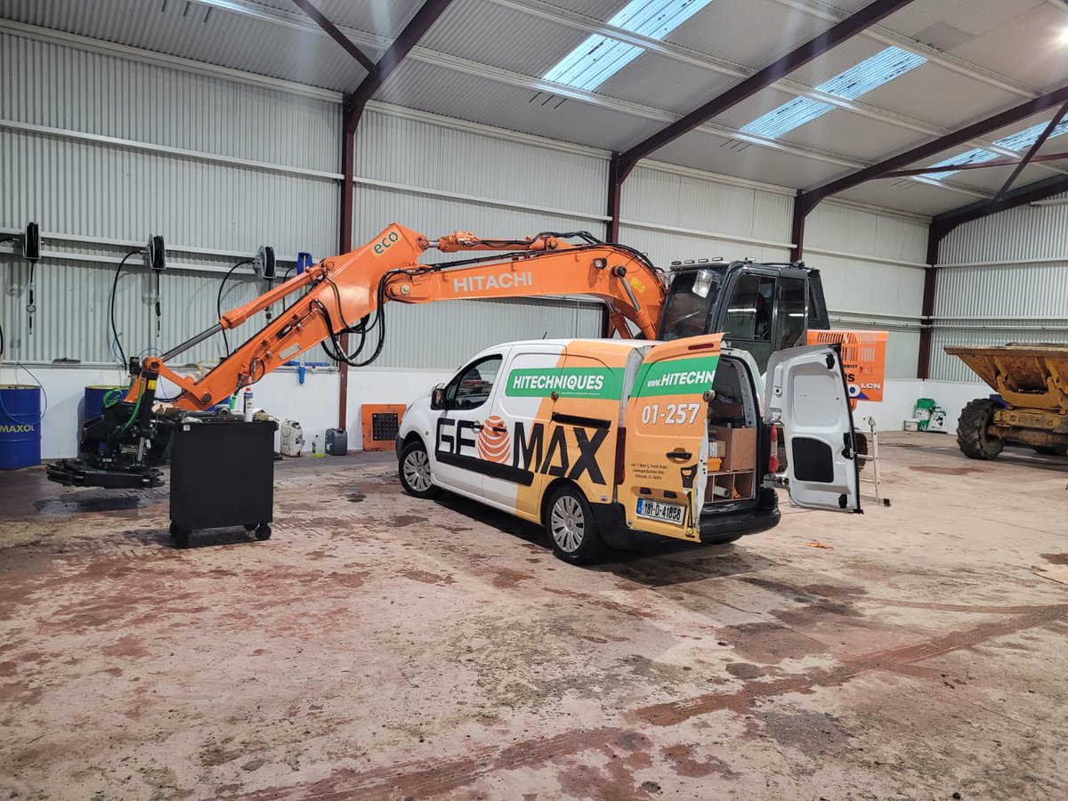 hitechniques's tweet image. 📸 Another #Unicontrol installation for a customer in Waterford availing of our free #machinecontrol trial. This time a set-up complete with a tiltrotator system.

#Hitechniques #behindthescenes