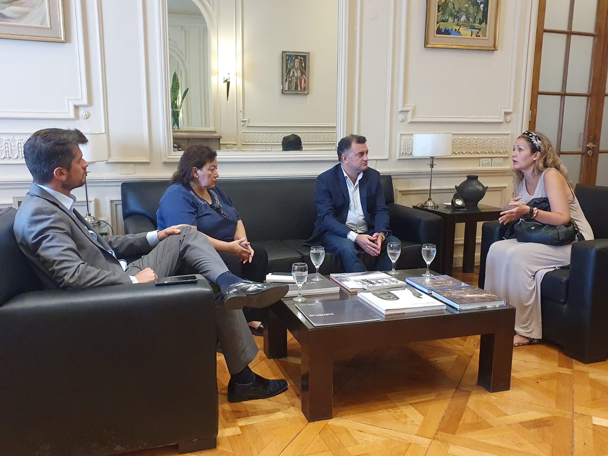 AlbarracinDif's tweet photo. Nos reunimos con @SebaGiobellina, Presidente del Ente @TucumanTurismo, para analizar propuestas privadas de inversión destinadas a que los turistas puedan disfrutar de la Perla del Sur. https://t.co/jGLXLlQHO0