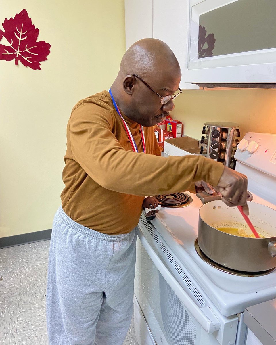 whitehousewow's tweet image. Lunch is served! Today, cooking club practiced their teamwork skills by making homemade alfredo from scratch! 

#cookingclub #alfredo #dayprogram #productivity #teamwork #cookinglesson #summitcounty #akron #akronohio #cantonohio #ohiohiring #WOW #applyohio #DSP #manager #openrole