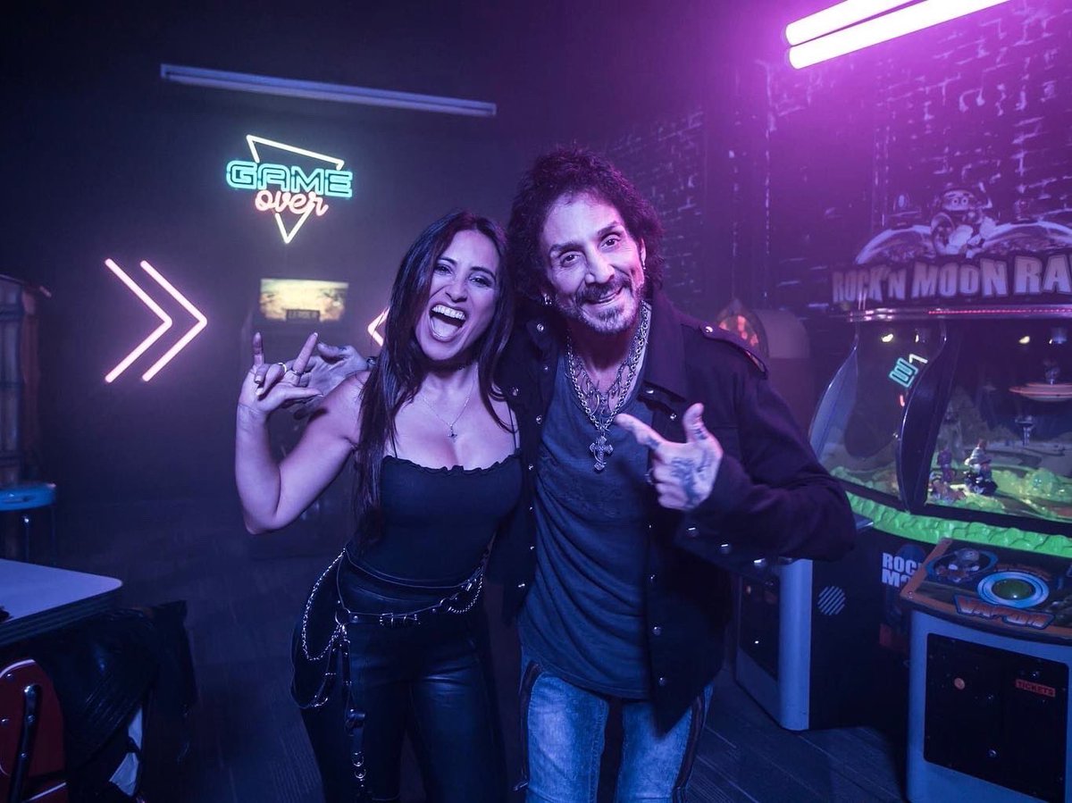 DeenTheDrummer tweet picture