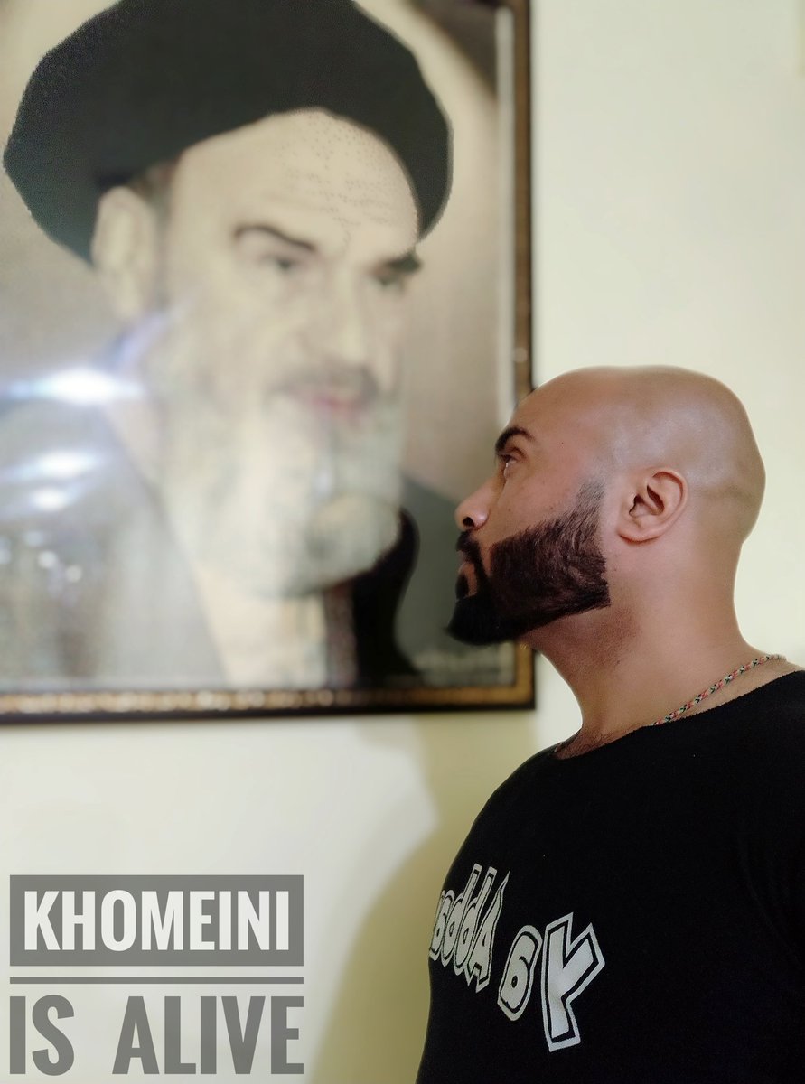 Rizwanmalik49's tweet photo. 𝗜𝗠𝗔𝗠 𝗞𝗛𝗢𝗠𝗘𝗜𝗡𝗜 (ra) is alive, his resistance✊, his revolution✌ is alive

His islamic revolution of 🇮🇷IRAN is still haunting tyrants like US, Israel beyond iranian borders. https://t.co/IWQnI0dZ4H