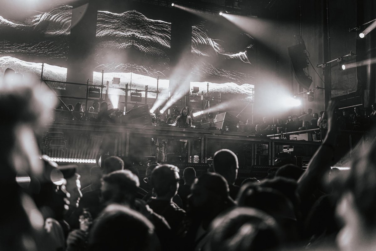 wanfestival's tweet photo. Nina Kraviz nos ofreció un cierre por todo lo alto, ¿alguien tiene una máquina del tiempo para volver a revivir el #sentimientoWAN? https://t.co/ALhjLa1NLz