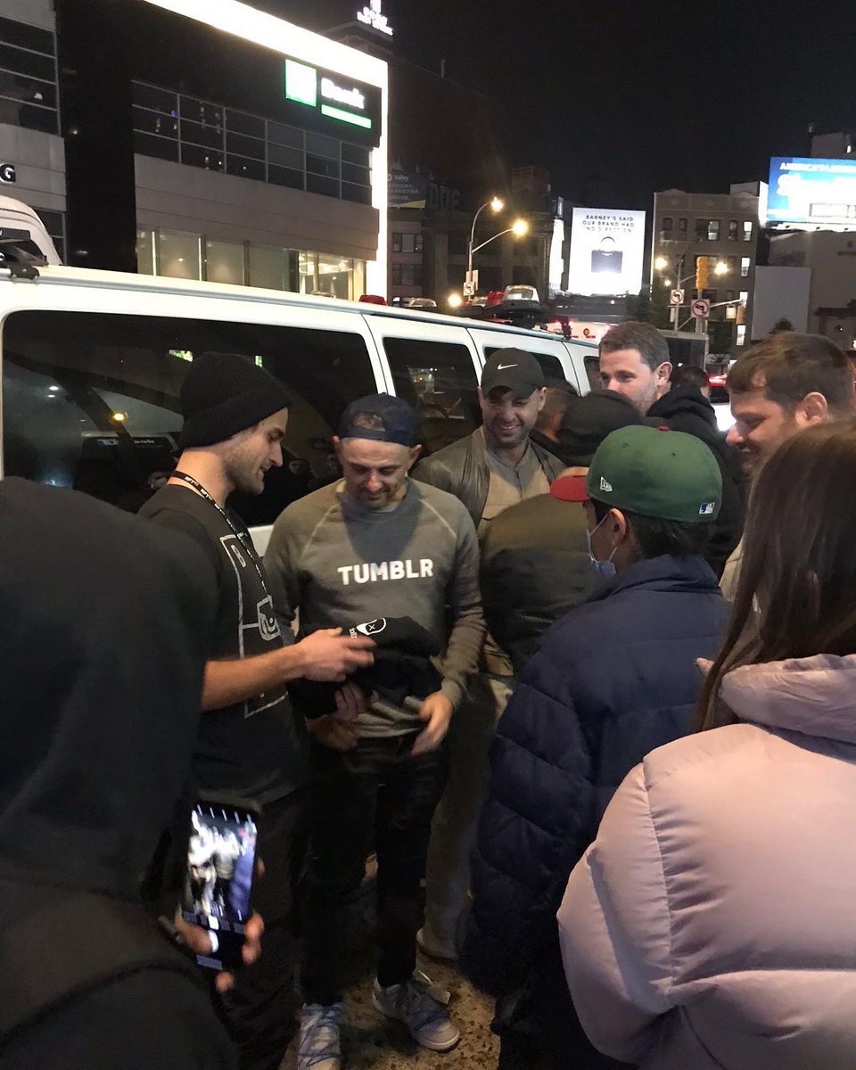 Chaz⚡️ tweet media