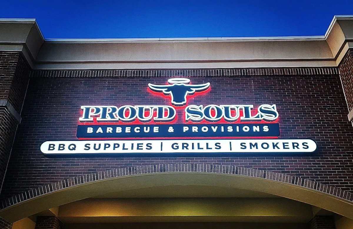PRMichaela's tweet image. Did someone say BBQ? Thanks to @JoyceKC  &amp;amp; the @KCStar for the clutch coverage of the new @proudsoulsbbqkc store! ow.ly/h4Jo50MlN3l 

CC: @FergoliciousBBQ #BBQ #KCBBQ #Pitmasters #KCFoodie