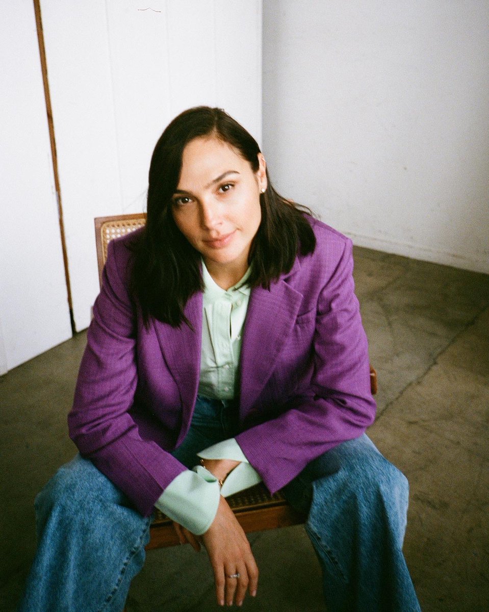 Gal Gadot tweet media