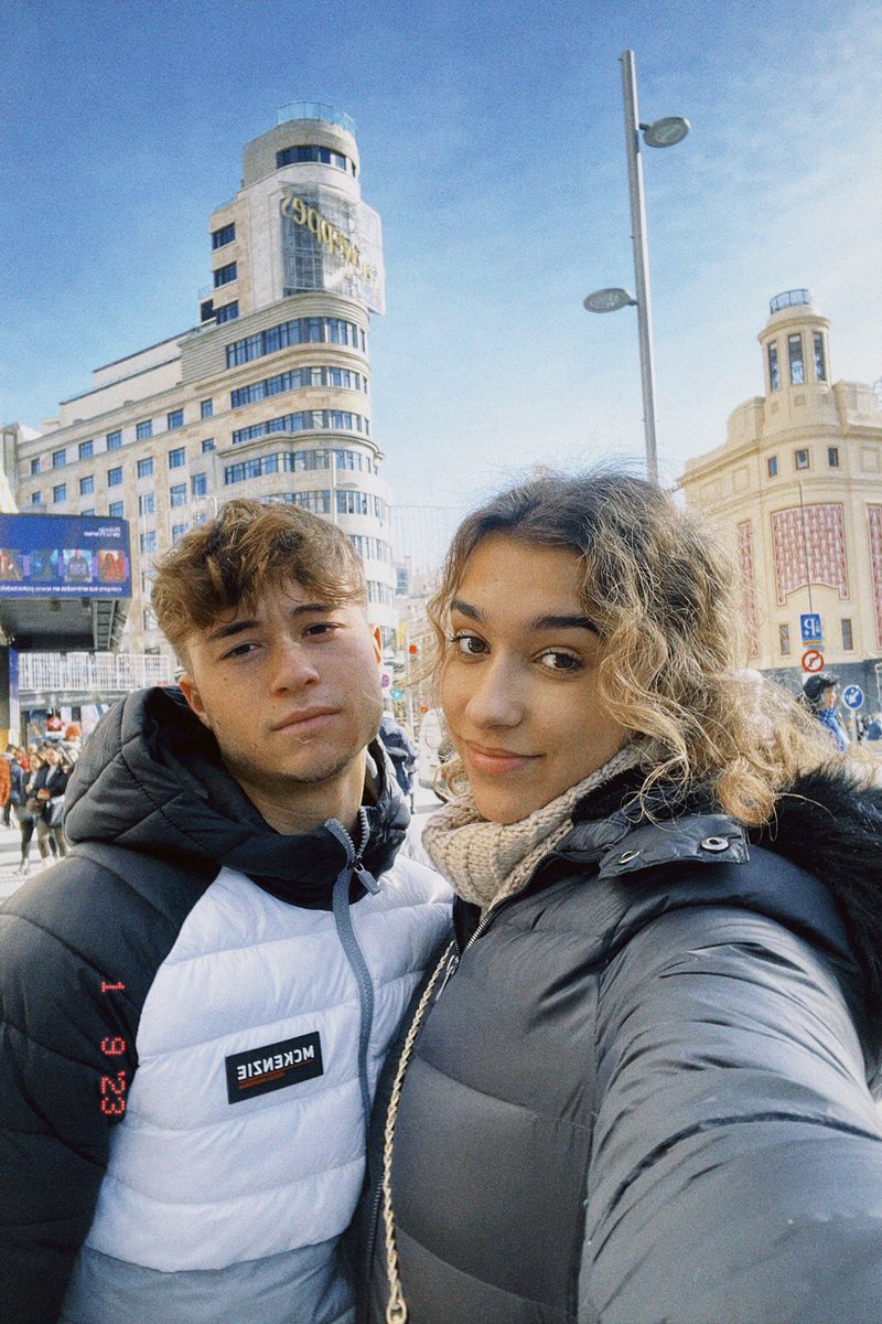 paulapperez5's tweet photo. Madrid es más bonito contigo ❤️‍🩹✨ https://t.co/3Dv0doxops