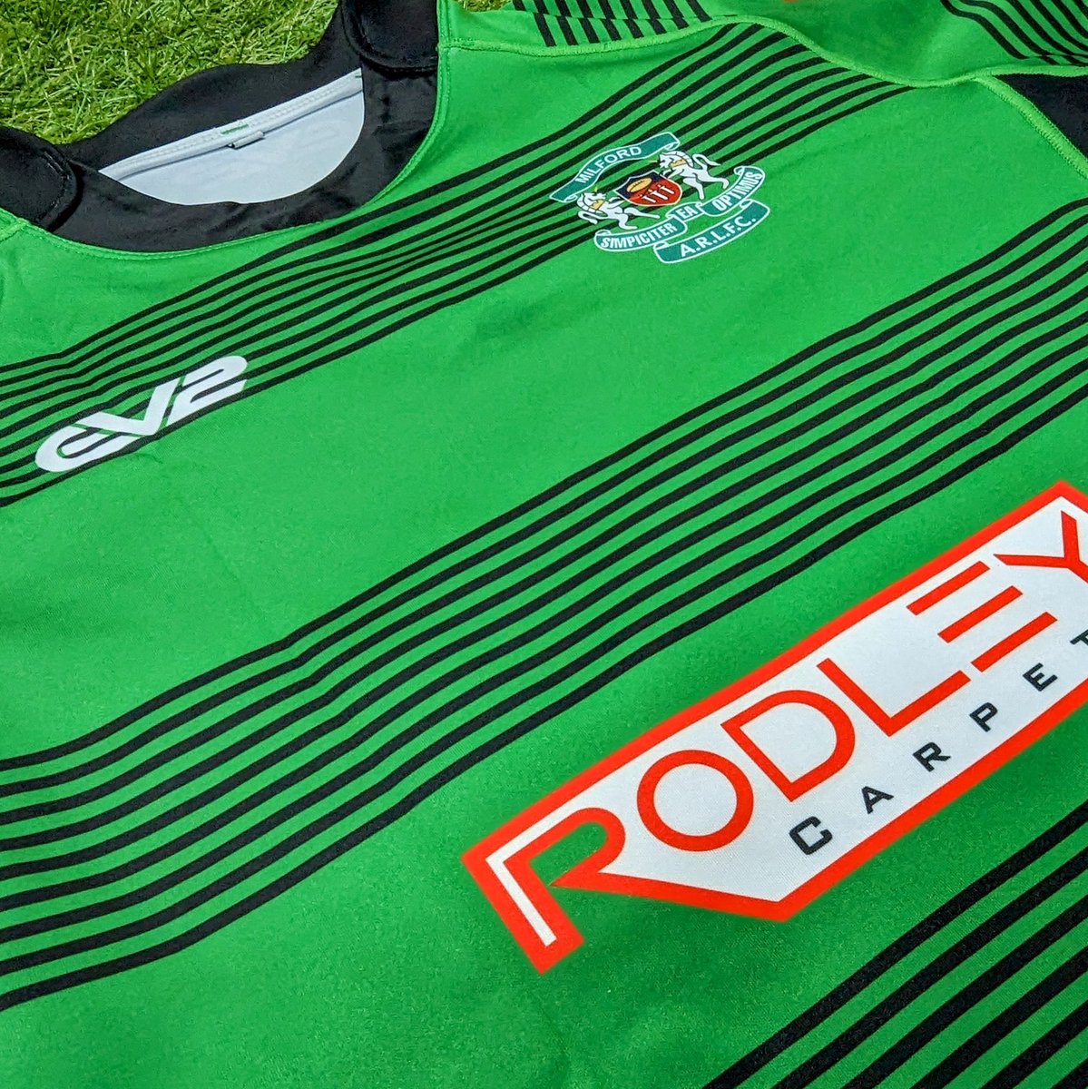FourexGroup's tweet image. Lovely bright green number for @MilfordARLFC 💚🤌

👉 Design your clubs new kit using our #kitbuilder here: ev2sportswear.com/kitbuilder/#/
.
.
.
#TeamEV2 #EV2 #EV2Sportswear #Sportswear #Sports #Rugby