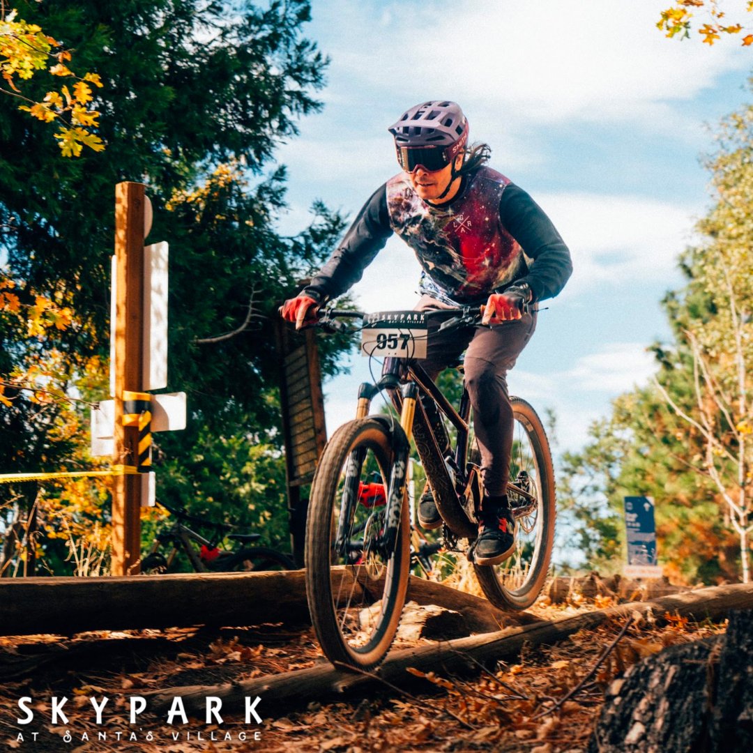 sdmba's tweet photo. ⚠️ SKYPARK ANNUAL PASS GIVEAWAY⚠️
🎁 Two ways to enter to win a year pass to SkyPark Bike Park at Santa's Village!
1️⃣ Join or Renew in Jan 2023 & receive 1 entry!
2️⃣ Refer a new member in Jan 2023 & you BOTH receive 2 entries!
ℹ️ Learn more: https://t.co/bMGsEJMQva
#SDMBA https://t.co/ucwjGC2uKd