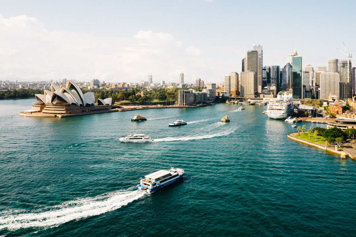 I firmly believe anyone, anywhere can be a world-changing entrepreneur. That's why I'm excited to announce our newest accelerator program in Australia: Techstars Tech Central Sydney Accelerator. You can read more about it here: tsta.rs/qmuJ50MlNp1
<a href="/techcentralsyd/">Tech Central Sydney</a>  <a href="/Techstars/">Techstars</a>