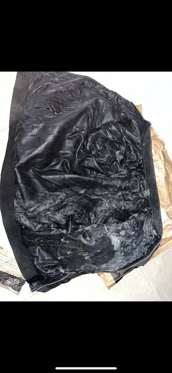 ASTIKDUBEY06's tweet photo. @consumerforum_ I ordered a Celio Jacket for which I received a garbage picked Jacket.I complained it to the customer care for which they initiated pickup The delivery boy came and took the product and later updated pickup failed.Order ID # 1223349 83203871488603 @myntra https://t.co/uxHZWNP1tM