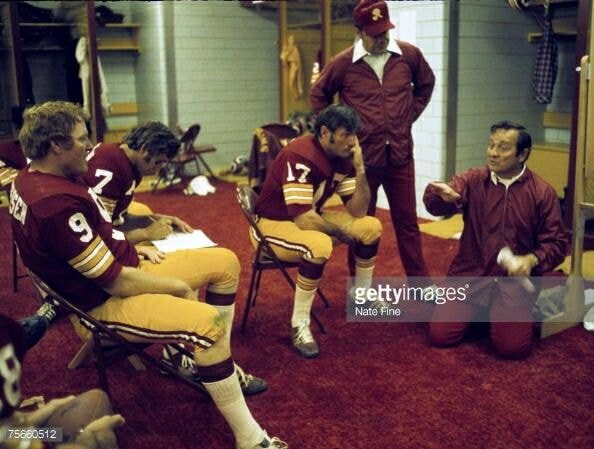 shaggy901516's tweet photo. @Theismann7 I can't believe this was our QB room at one point! So much talent!! ❤️💛
#Theismann #Jurgensen #Kilmer
#HTTC https://t.co/TQ4RXk2xqh