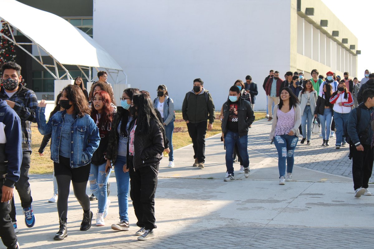 UtvamBis's tweet photo. Hoy la Universidad Tecnológica de la Zona Metropolitana del Valle de México ha abierto oficialmente sus puertas al nuevo cuatrimestre enero-abril 2023.
¡Bienvenidas y bienvenidos a aprender y divertirse en la
#UTVAMbis! https://t.co/N7lRCAwRt3
