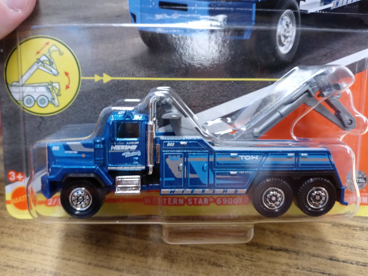 fepacommish's tweet photo. New #Matchbox #WorkingRigs including a #NationalParks #excavator. https://t.co/8DZb0tAD7S
