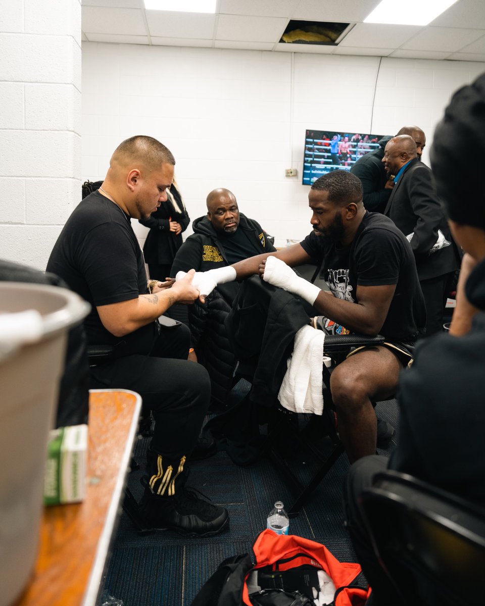 DBest@It tweet media