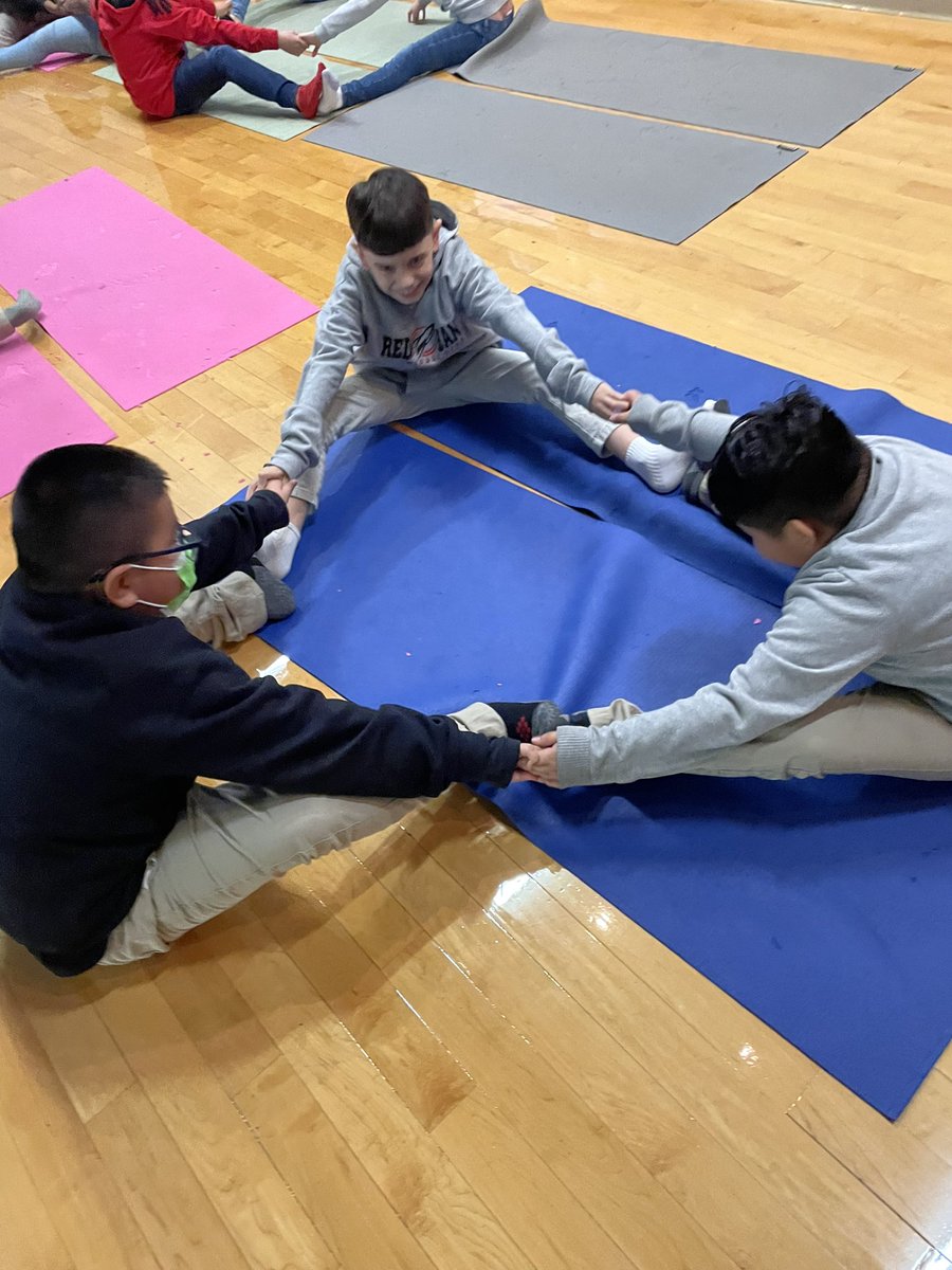 RBMSPE's tweet photo. more partner yoga in Miss Tartaglia's class. @rbmsROCKETS # RBBisBIA https://t.co/XjTrgvm6vE