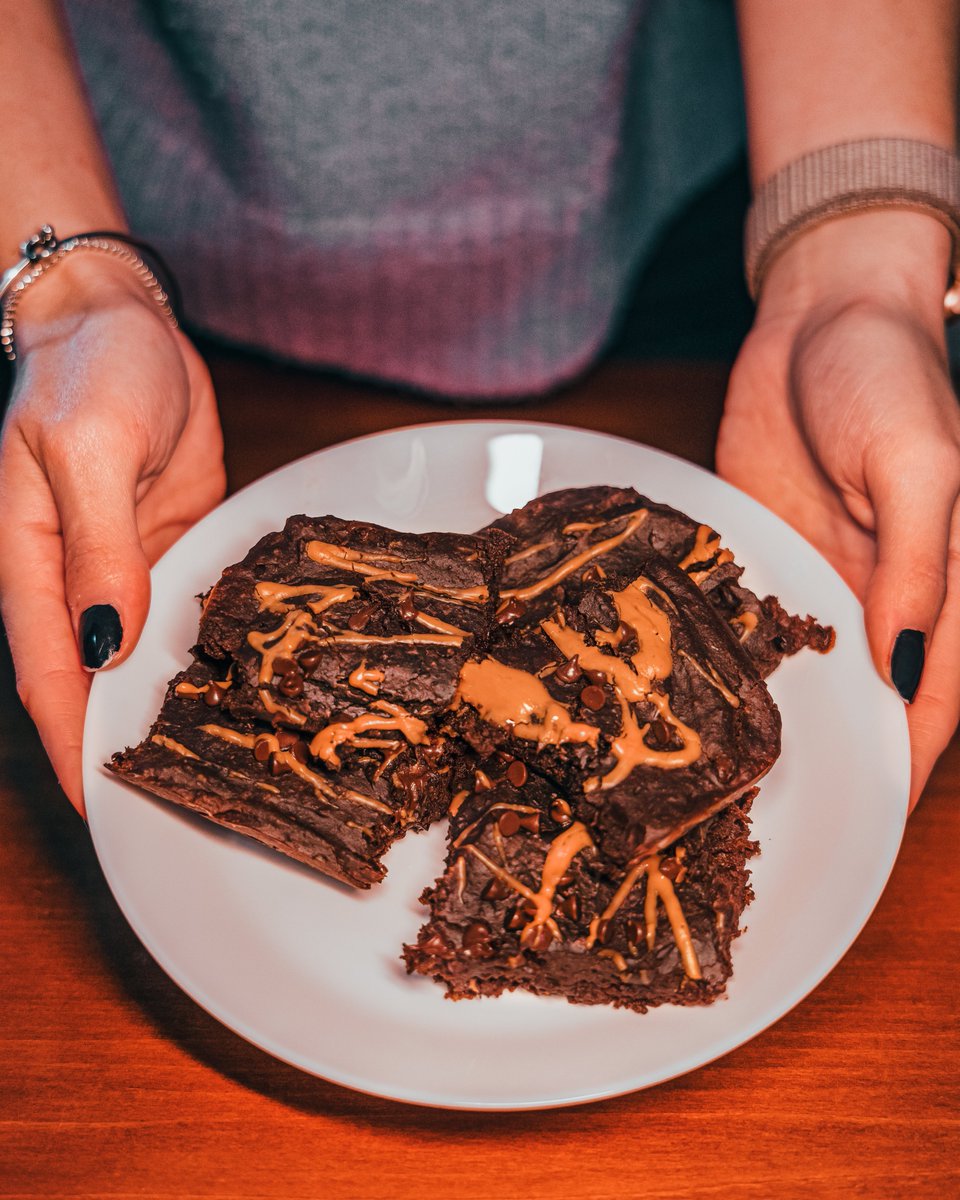HopeWritingLig1's tweet photo. 📸 Food Photography
🍪 Ricette healthy
-
#canon #canonphotography #canoneosr #dolci #food #composizione #foodphotography #setphotography #shooting #healthy #healthyfood #healthy #dolcisalutari #colazionesana https://t.co/Qy9DbX4NJK
