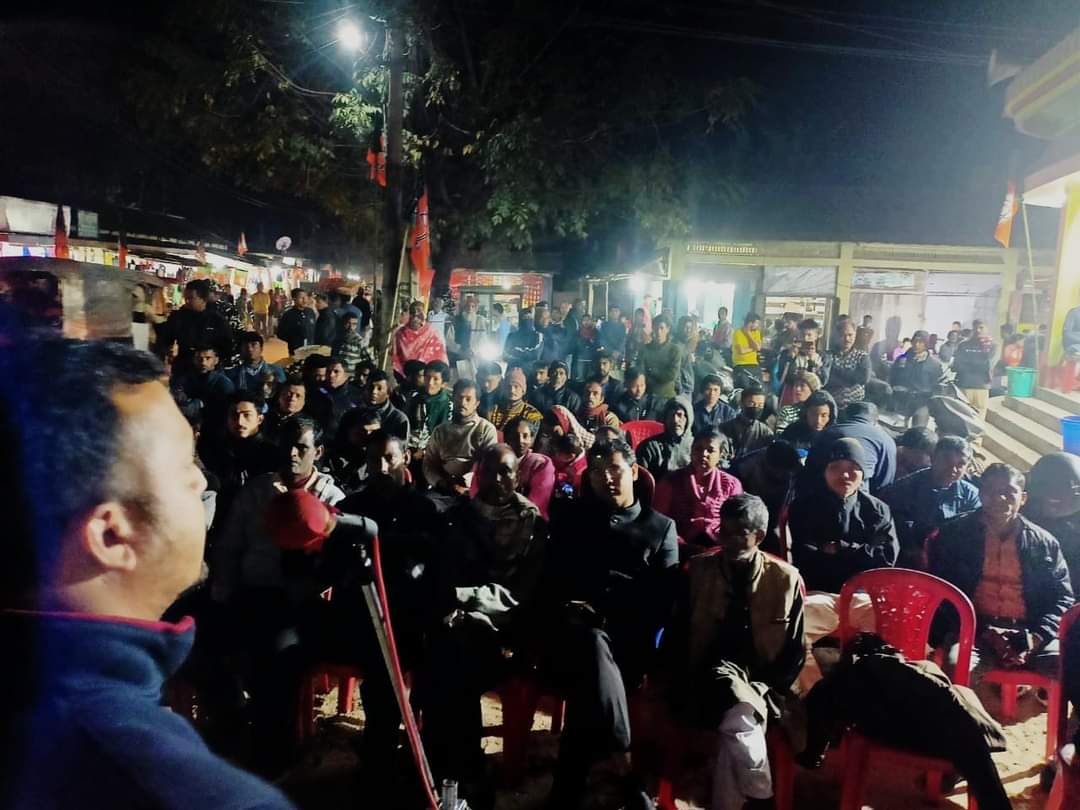 RakhuDasTPYC's tweet photo. I along with IYC secretary Incharge TPYC @EhsanKhanIYC ji attended a street corner meeting at Fatikroy bazar organised by #Fatikroy BYC
@drajoykumar https://t.co/bjz2MFIukV