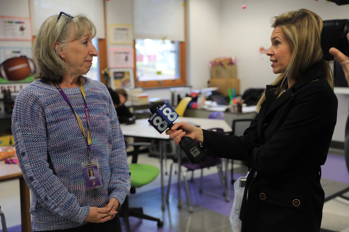 ClydeSavannah_'s tweet photo. A very special morning in Clyde-Savannah! Two of our teachers were honored with Golden Apples from News 8 today.
Congratulations to Special Education teacher Jill Robert & Music Teacher Mike Witter!
#CSRocks
#EducateInspireEmpower https://t.co/v1AcmzbRSn