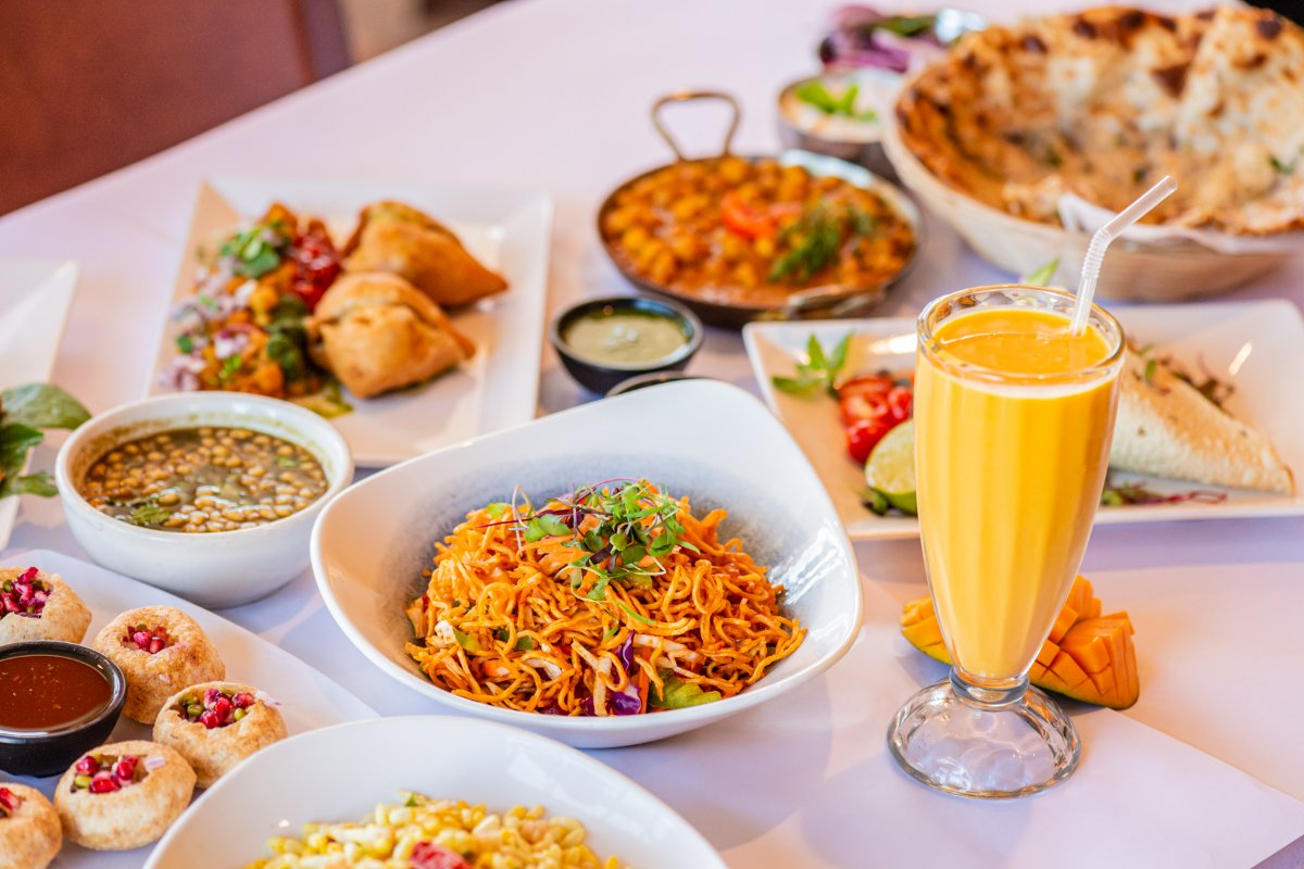 chaatbhavanFR's tweet photo. A little extra spice never hurt anyone! Stop by for a flavorful dish sometime soon. https://t.co/E00H0MSQIh