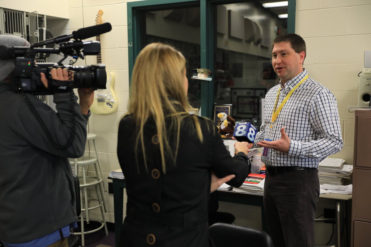 ClydeSavannah_'s tweet photo. A very special morning in Clyde-Savannah! Two of our teachers were honored with Golden Apples from News 8 today.
Congratulations to Special Education teacher Jill Robert & Music Teacher Mike Witter!
#CSRocks
#EducateInspireEmpower https://t.co/v1AcmzbRSn