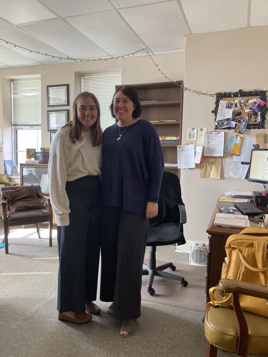 Happy first day of the Spring semester! My student teacher and I show up matching❤️🤣