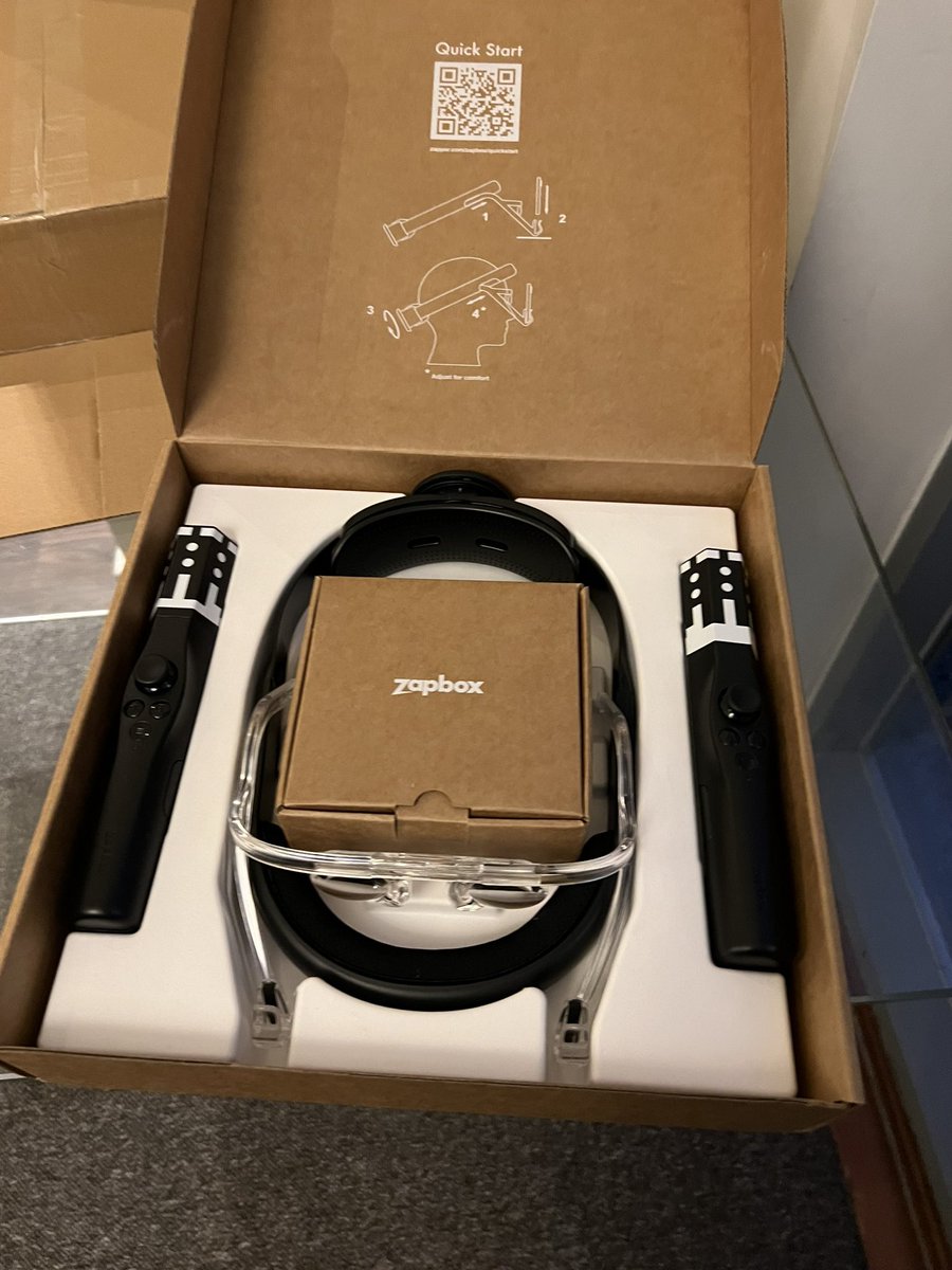 sashabeisik's tweet photo. Got hardware now patiently waiting for sdk
#xr #mixedreality #zapbox @ZapparApp https://t.co/pGm2gJK9CT
