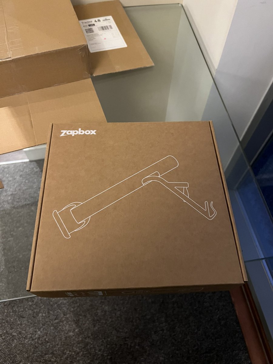 sashabeisik's tweet photo. Got hardware now patiently waiting for sdk
#xr #mixedreality #zapbox @ZapparApp https://t.co/pGm2gJK9CT