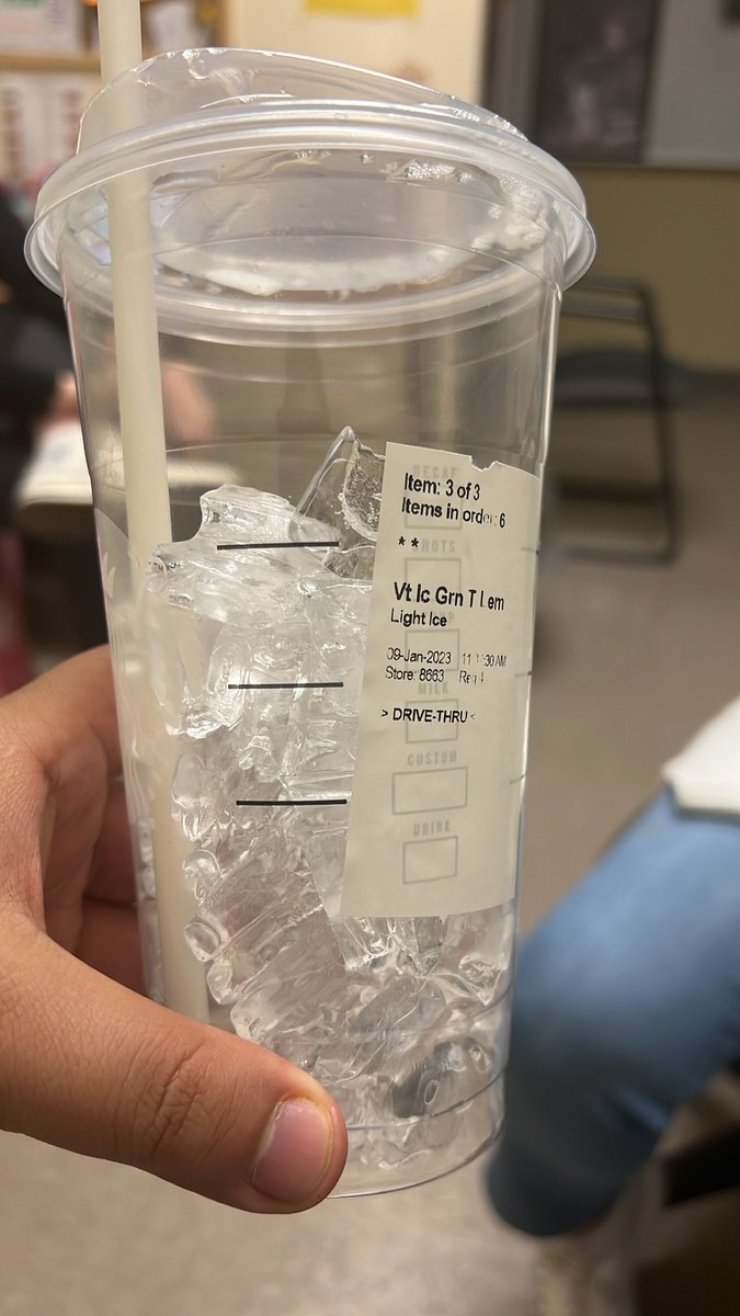 franman56's tweet photo. @Starbucks l even asked for light ice to prevent this and y’all play me every time https://t.co/AiMkP2zNM9