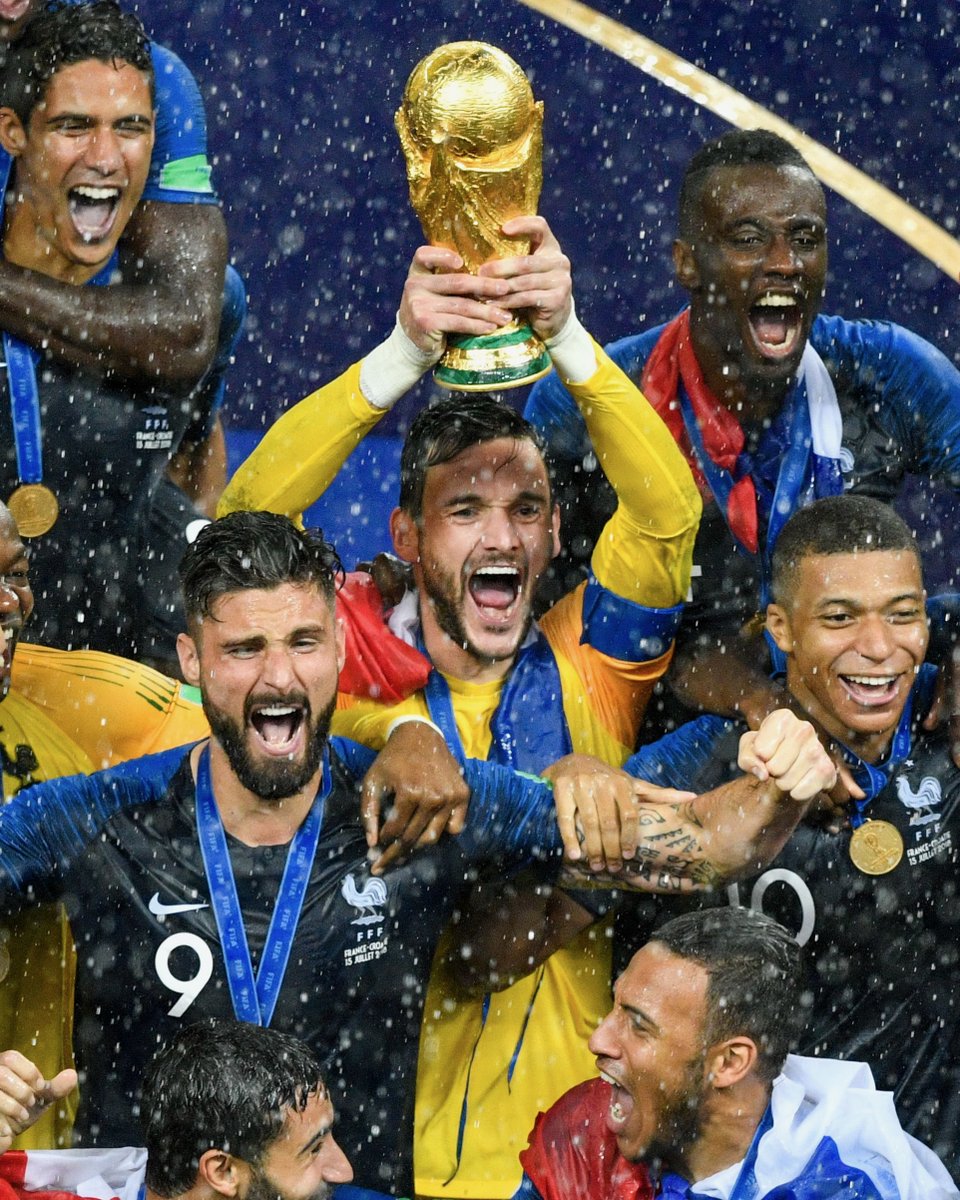 SpursOfficial's tweet photo. 🇫🇷 Félicitations on a remarkable international career, Hugo 💙 https://t.co/c8OQJM04fN