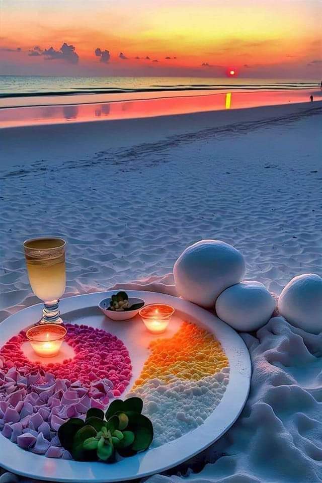 Libellul_37's tweet photo. Peaceful and happy night to all..
💛💜🧡 https://t.co/h0imwKh86x