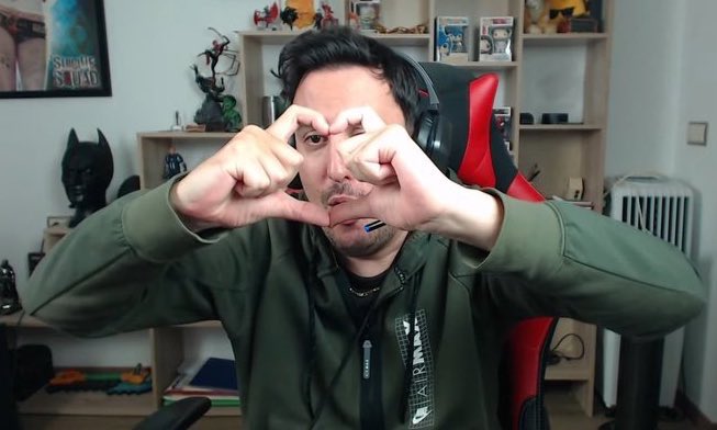 modsfargan's tweet photo. hola👋🏻 las mods hacemos nuestra dramática aparición para contarles que volveremos a estar moderando al ratón de fargan!! esta vez en youtube los miércoles ✨ esperamos se puedan pasar por ahí y sigamos siendo un lindo chat 🫶🏻 https://t.co/bzlxEQrcFp