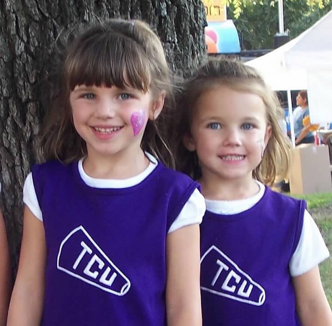 purplefrog94's tweet photo. Frog Fam! Been cheering for the frogs forever! 💜🐸 #gofrogs #riffram #tcufootball #tcucheer https://t.co/FWNYLf0t1C