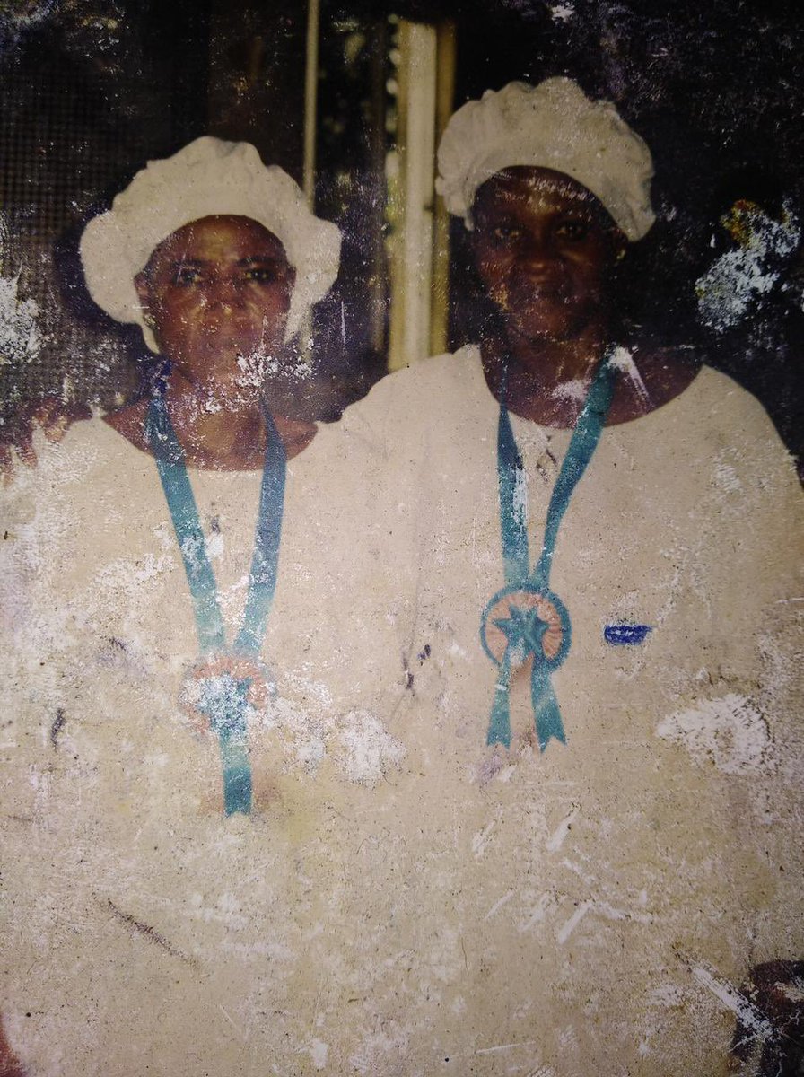 rometse86's tweet photo. @symplyDAPO please I need to make mom’s photo clear and also remove the fair woman on another copy. This is photo is all I have of mom. 🙏🏾 🙏🏾 🙏🏾 https://t.co/t22F1MSZ52