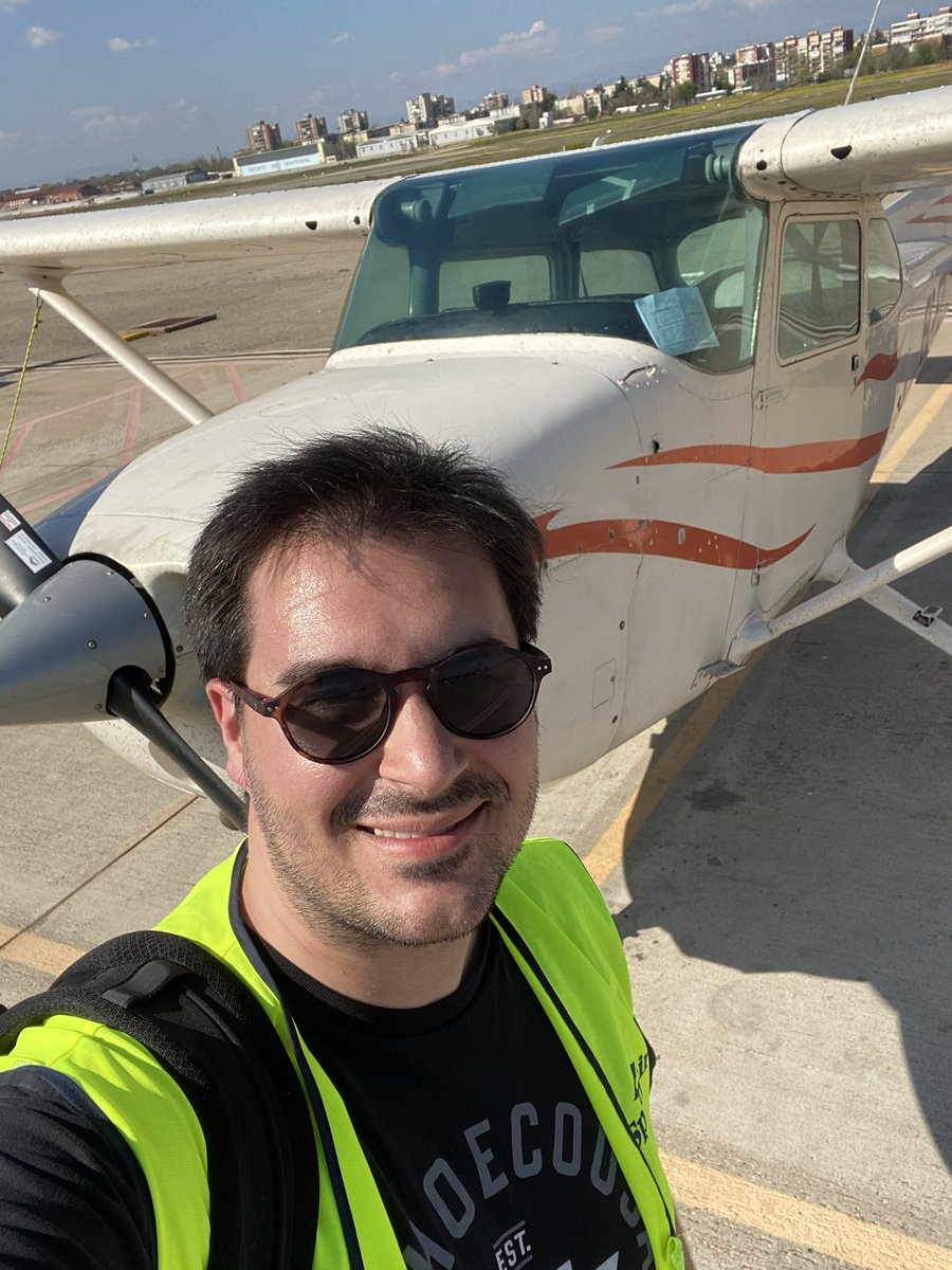 MLanillos's tweet photo. @TakeoffBriefing Mi primera! https://t.co/hMc7RFuexP