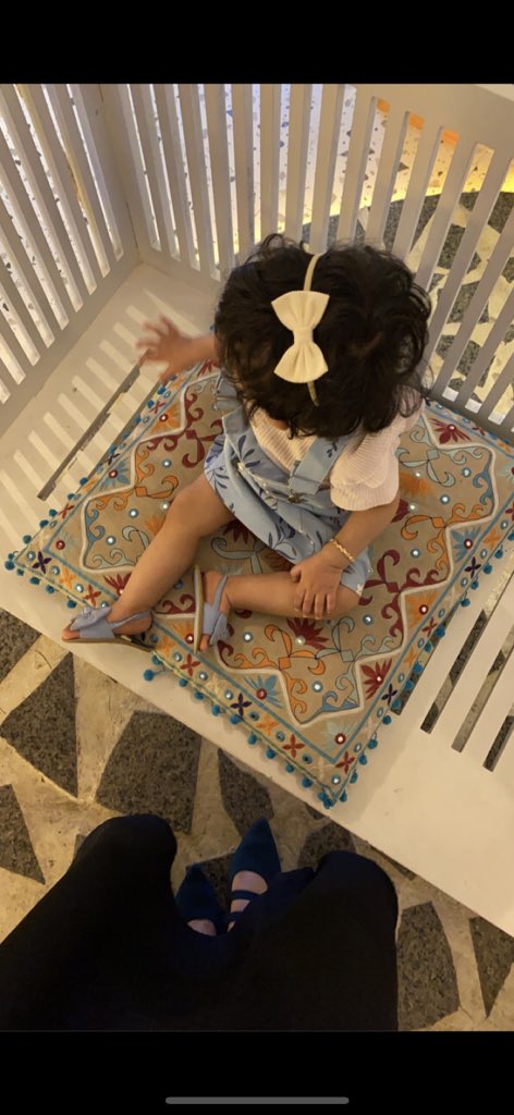يا دنياي وداري وكل أحبابي ♡︎