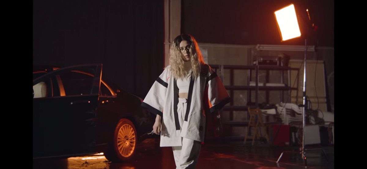 NO CHEATING your last saved celebrity picture is your therapist so who is it?