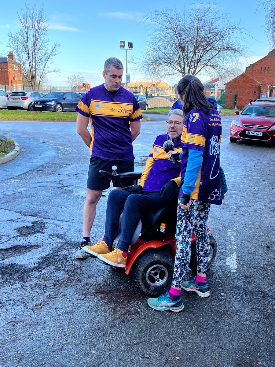 Did you spot some of our @Rob7Burrow Marathon runners on @BBCLookNorth?🏃📺 We're excited that @AmyGarciauk has joined Team Leeds Hospitals Charity raising funds to help us build the Rob Burrow Centre for #MND at @LeedsHospitals!🤩 Ger your place bit.ly/3O9huGc